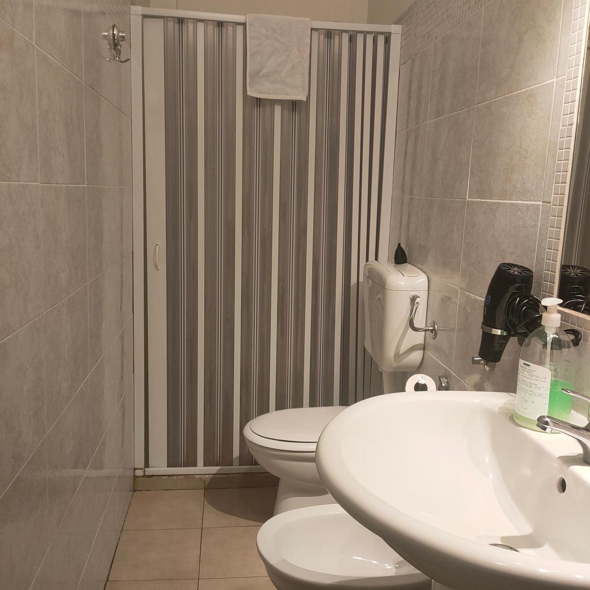 Catania Airport Room Bagno Privato In Camera Exterior foto